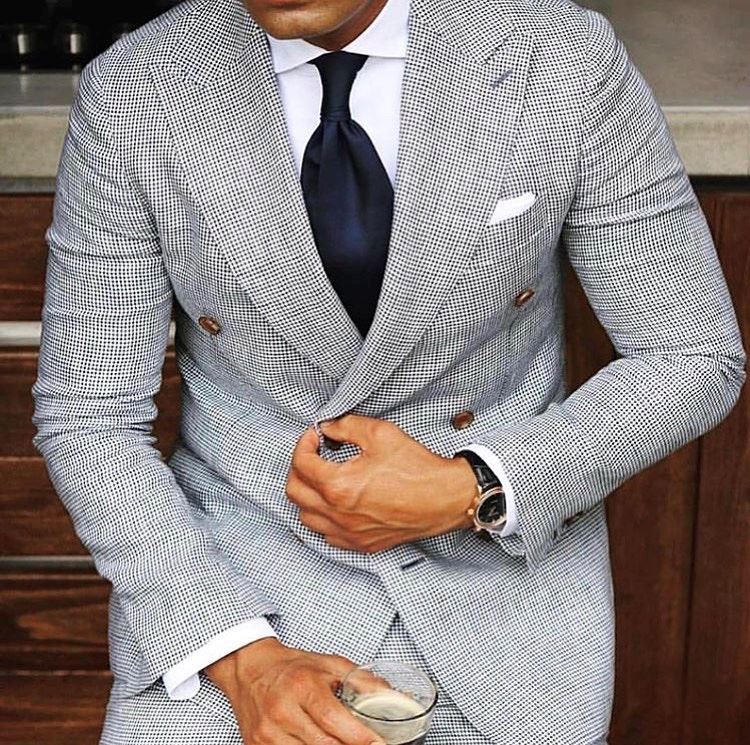 Picture of Double-breasted Dogtooth two-piece suit